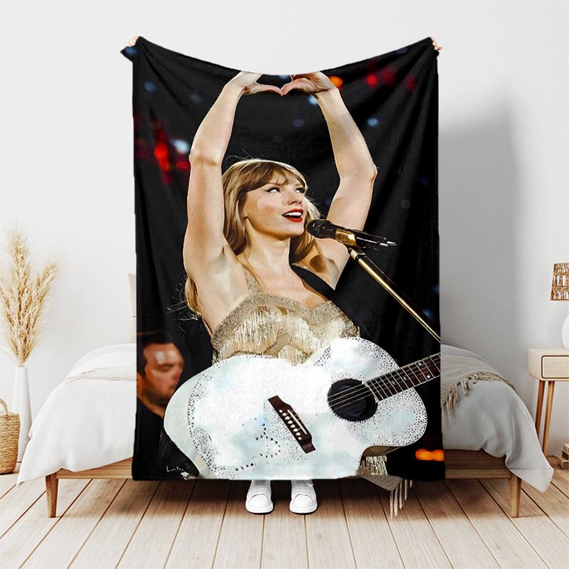 1pc Blanket Taylor Swift Print Design, Lightweight Blanket for Sofa, Bed- Soft &Warm, Gift for All Seasons like Christmas, Halloween