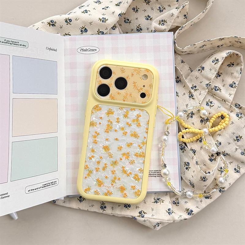Yellow Floral Full-Screen iPhone 17/16 Pro Max/15 Pro High-End Case