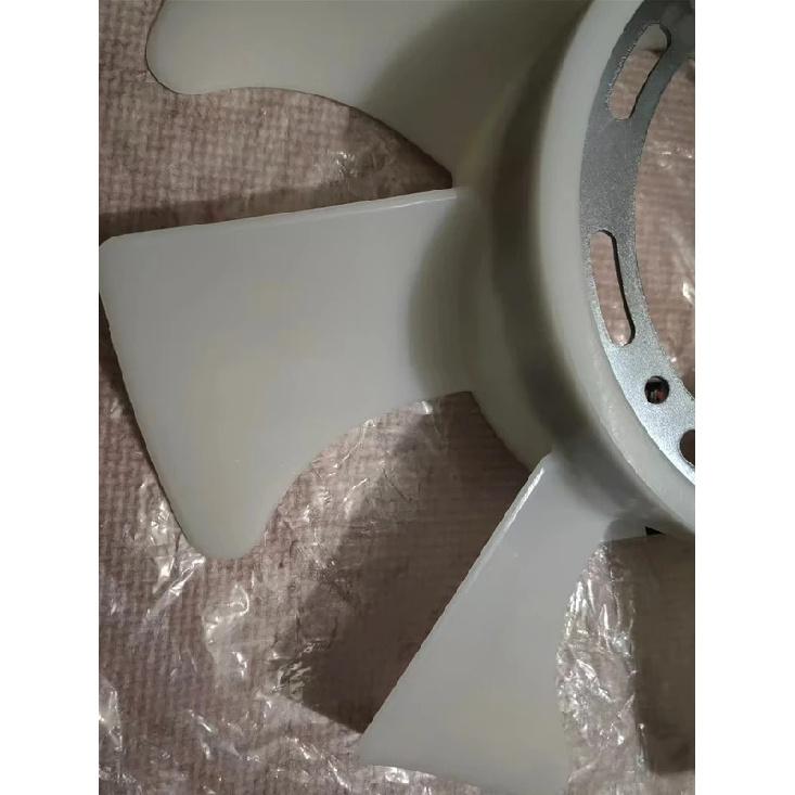 Cooling Fan MD317680 For Mitsubishi Montero 1997-1999