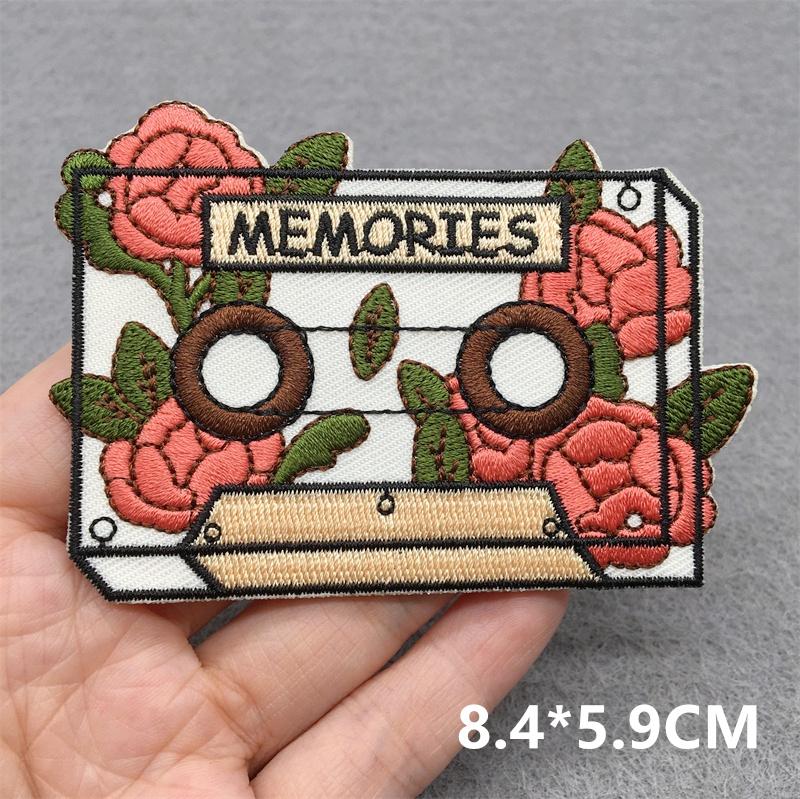 Love Nature Patch Magic Mushroom Embroidery Patches For Clothing Diy Iron-On Stickers Appliques Flowers Stripes