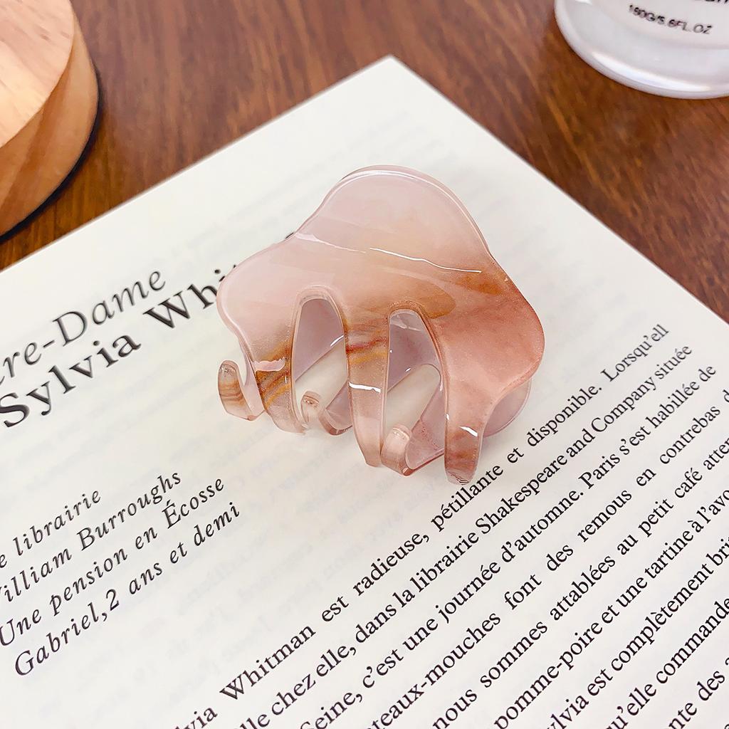 Korean New Simple Tea Brown Acrylic Grab Clip Geometric Hollow Out Half Round Shark Clip Hair Accessories For Women Girls