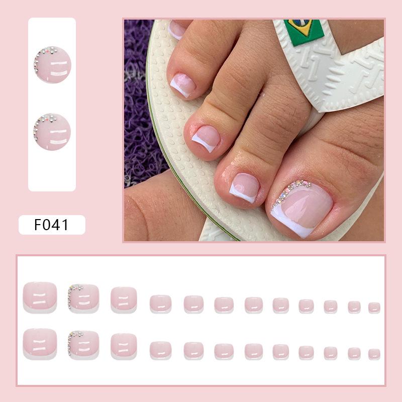 Chic French Diamond Flash Toenail Art: Sweet & Cool Fake Nails for Feet