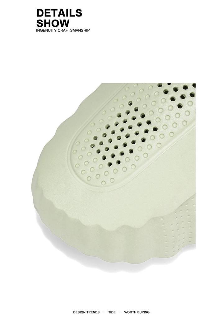 Men's Breathable Closed-Toe Summer Sport Slippers with Soft Sole and Foot Massage Feature