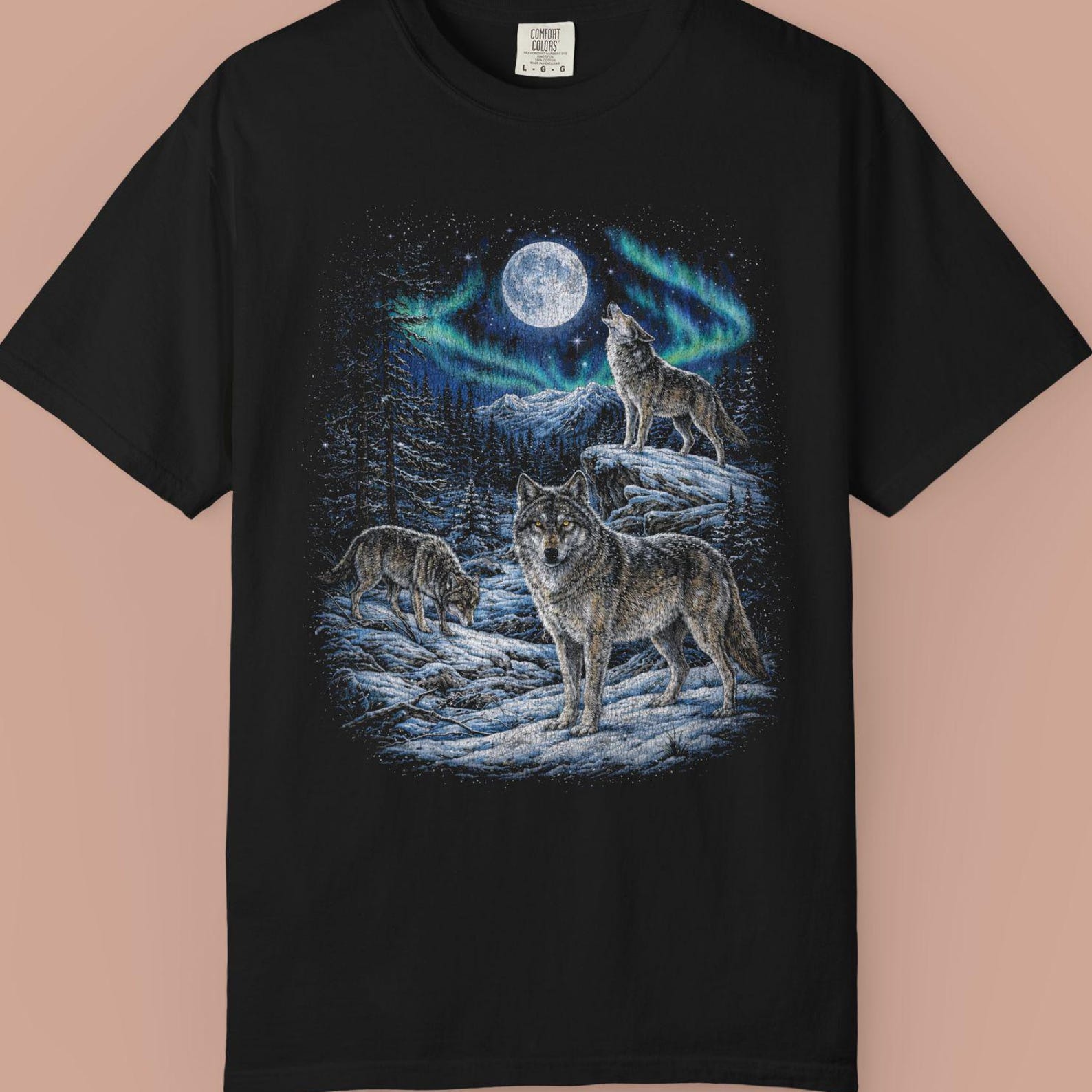 Vintage 90 s Wolf Shirt. Moon Aurora Borealis Howling Wolves Night Sky Washed Graphic Tee M