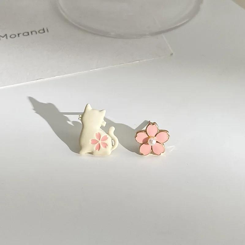 Cute Cartoon Fashion Silver Needle Playful and Cute Cat Flower Earrings Girl's Temperament Versatile Design Asymmetrical Earring