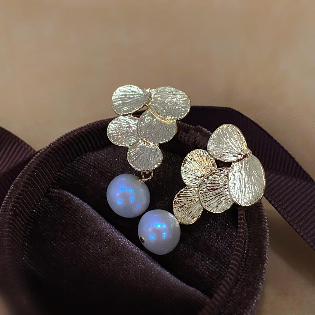 Natural Edison pearl stud earrings design sense exaggerated atmosphere large pearl earrings new foreign style personalized earrings women