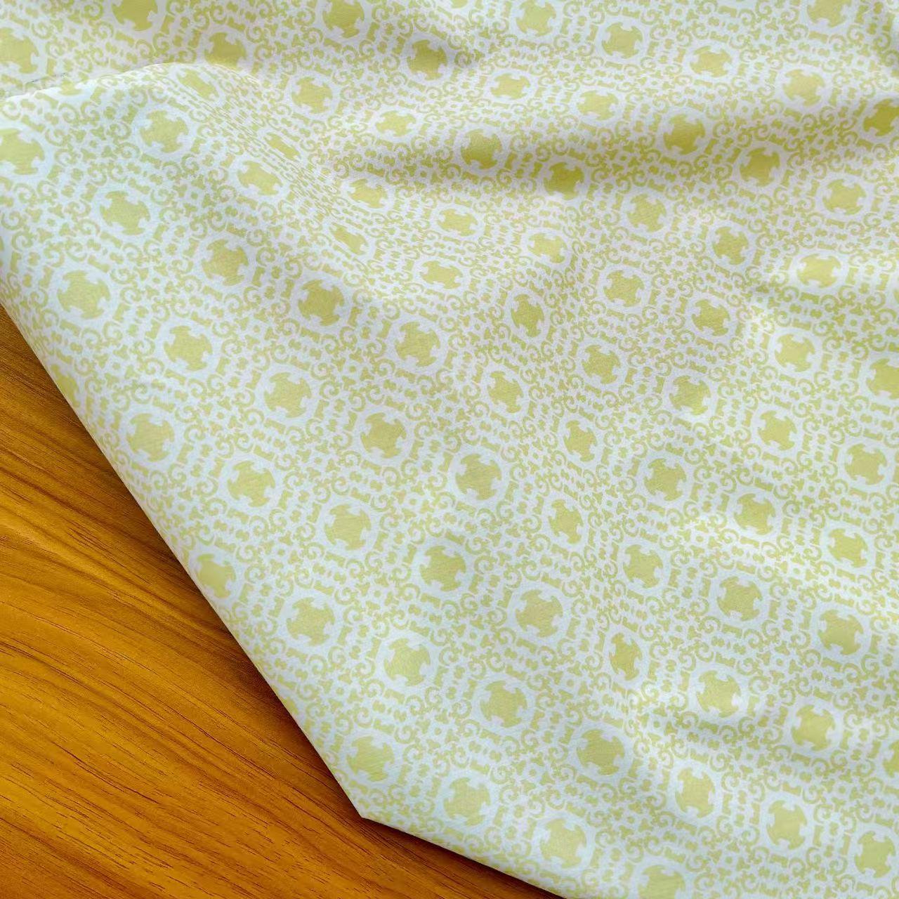 Circular Floral Motif Print 60s Pure Cotton Poplin Fabric Suitable for Bags, Loungewear, Dresses & Shirts