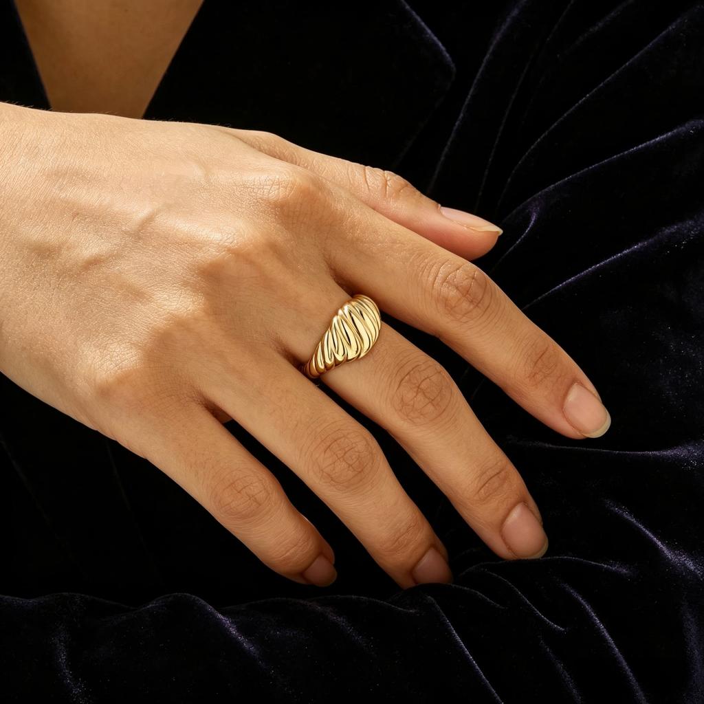 Gold Plated Stainless Steel Twisted Dome Ring Women Waterproof Hypoallergenic Croissant Band Fashion Jewelry Daily Stackable