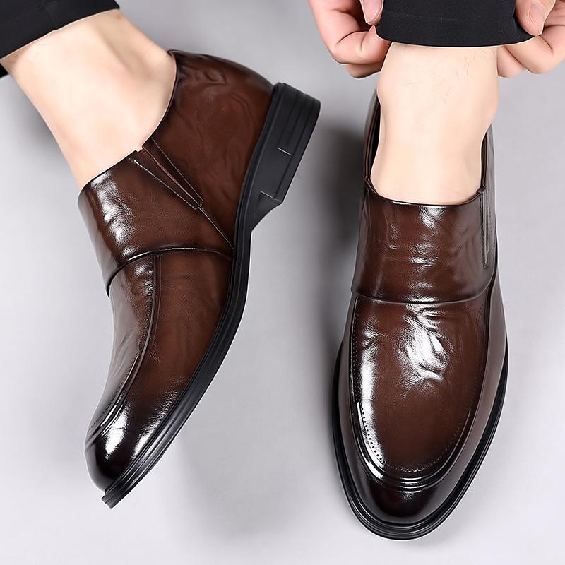 Chaussures en cuir pour hommes Chaussures d'affaires pour hommes Chaussures décontractées à la mode Chaussures de mariage à une pédale
