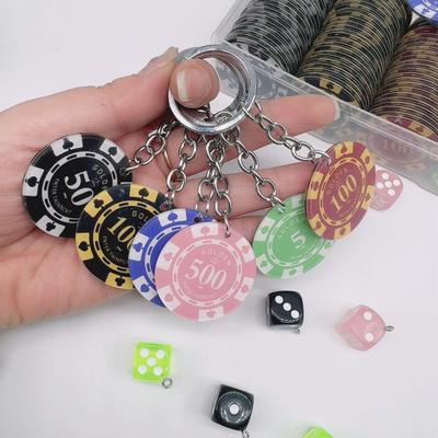 6 Stuks Poker Sleutelhanger Tas Decoratie Hanger Gepolijste Metalen Ring Lichtgewicht Acryl Sleutelhanger Charm Poker Liefhebber Accessoire