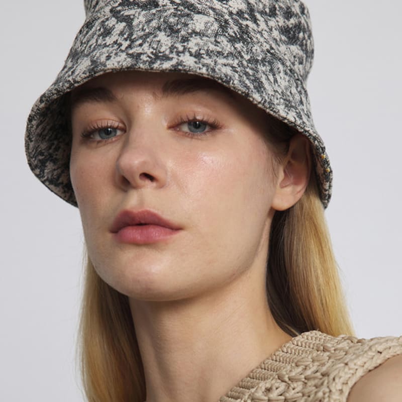 

UNDERCONTROL studio ОДНОТОННОЕ ВЕДРО / ЖАККАРД SMOG / СЕРЫЙ FREE