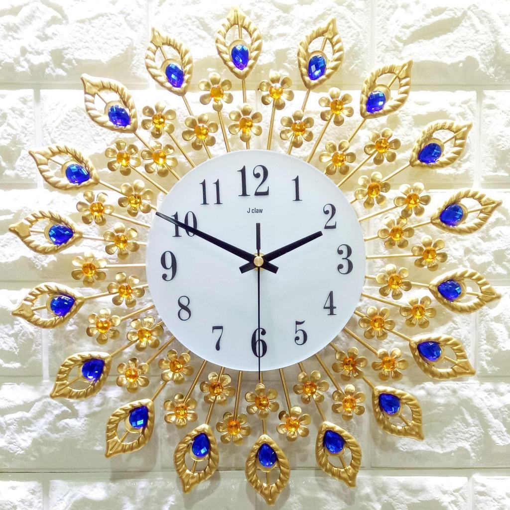Trendy European Iron Art Living Room Wall Clock: Stylish Home Quartz Timepiece