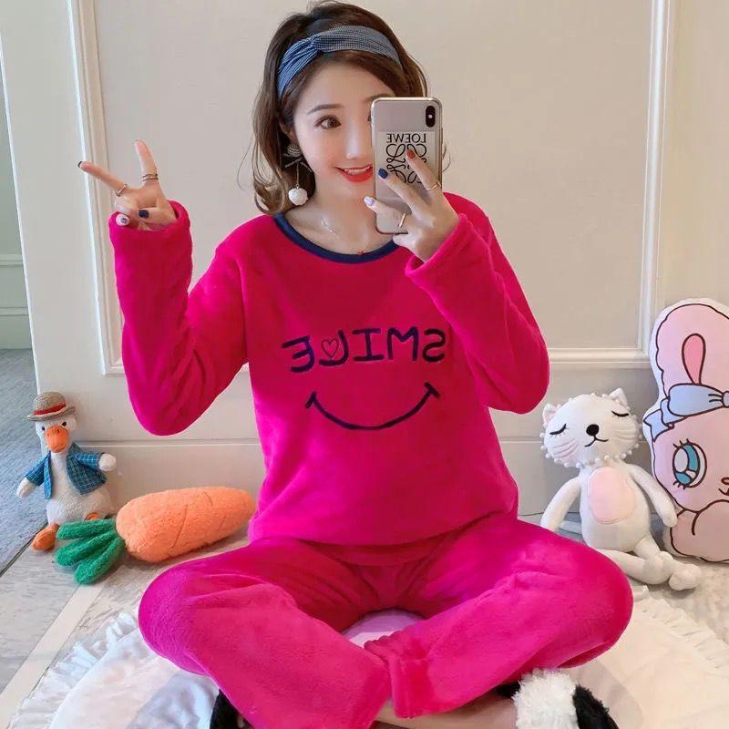 Women's Long-Sleeve Flannel Pajamas - Cute Cartoon Coral Fleece Set for Fall & Winter