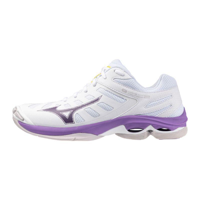Sports Shoes Mizuno White Size 38 Wave Voltage 2