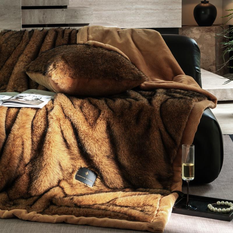 Luxury Faux Fox Fur Blanket: Thick, Warm Raschel Cover for Autumn/Winter, Perfect for Sofa or Air Conditioning Use.