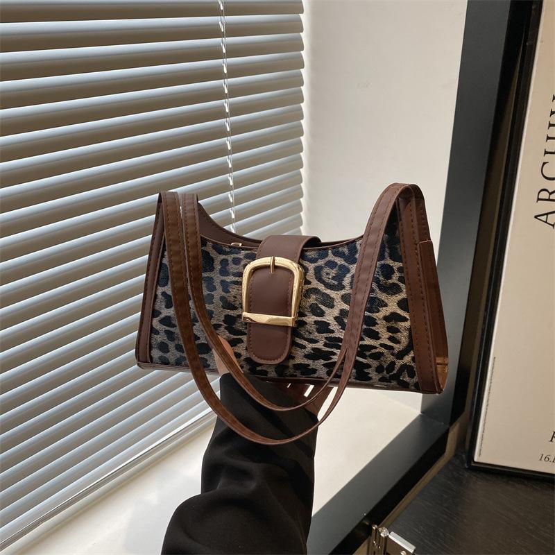 New fashion leopard print trend belt decoration shoulder armpit bag retro versatile daily handbag