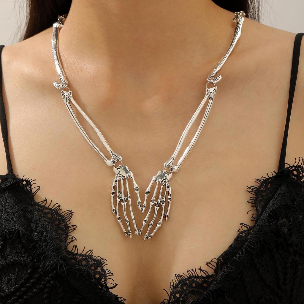 Fashion Personality Dark Style Skeleton Ghost Claw Necklace Finger Bone Earrings Set Halloween Costume Accessories