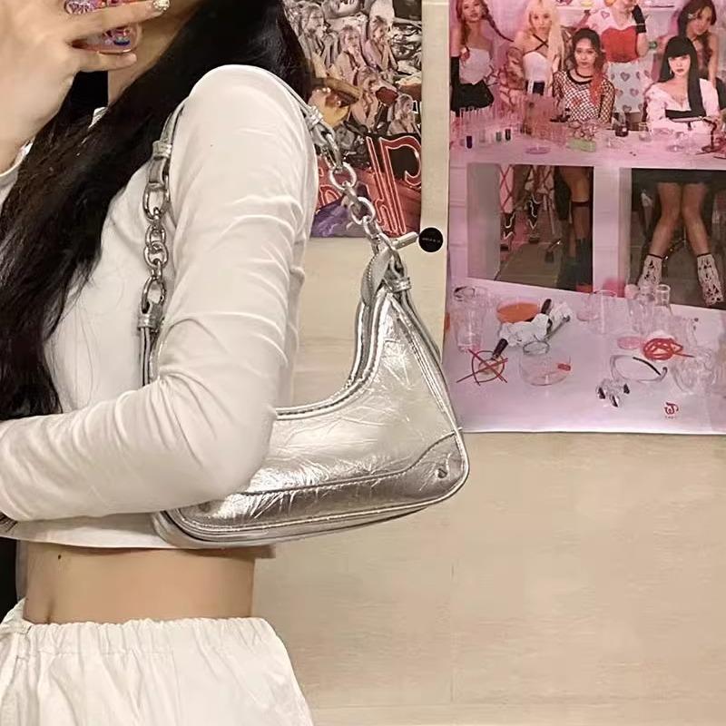 Women's Bag Niche Portable Chain Baguette Underarm Bag High-end Versatile Shoulder Messenger Bag