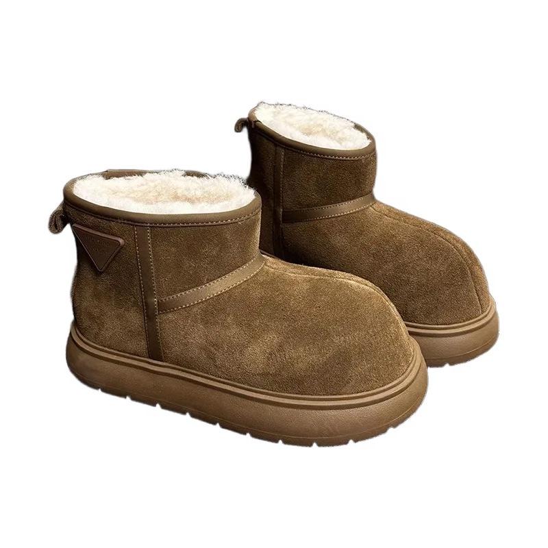 Warm thick-soled snow boots women's 2025 new winter outdoor piled thickened big-headed short boots Northeast cotton shoes
