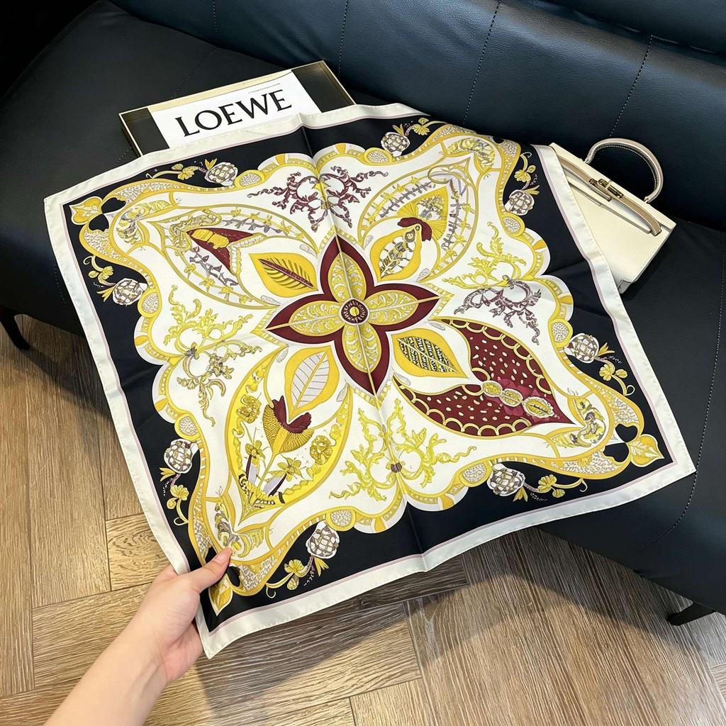 New old money wind chain neck scarf women's commuting versatile soft silk scarf neck protection shawl outer scarf