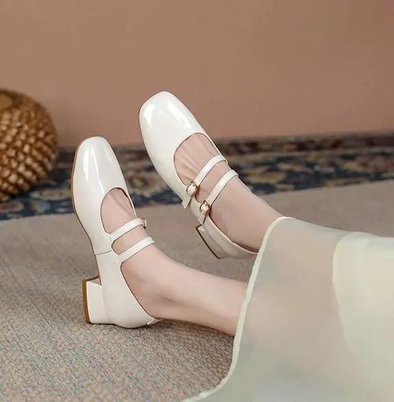 Spring Autumn Women DoubleBuckle Mary Janes Shoes Patent LeatherDress Square Head Square Heel Solid ColorWomen's Shoes