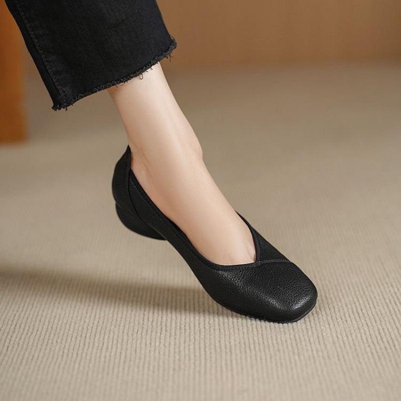 

Women s shoes 2025 new spring and autumn one-pedal shoes fashionable gray light mouth thick heel soft sole shoes children s medium heel single shoes 40 чёрный