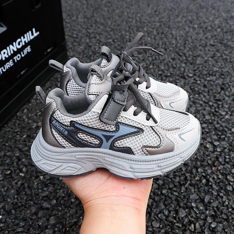 

Детские кроссовки на мягкой подошве 2025 весна-осень новые дышащие сетчатые кроссовки для бега обувь для детей среднего и старшего возраста спортивная обувь для девочек 30 серый