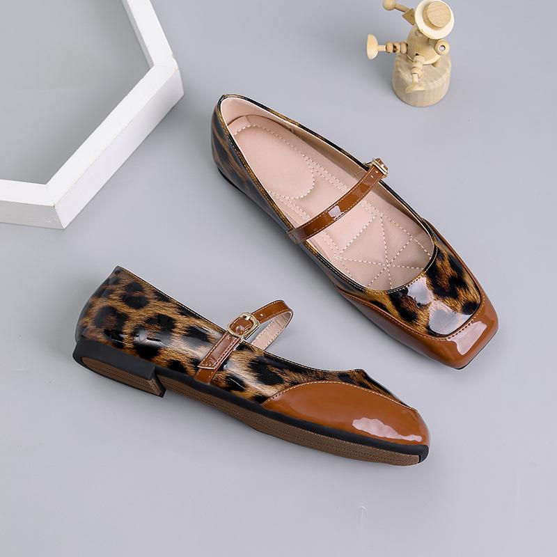 Mary Jane Shoes for Women Dressy Square Toe Ballet Flats with Strap Comfortable Walking Shoes Women's Soft Faux Leather Anti-Slip Ballerina Shoes