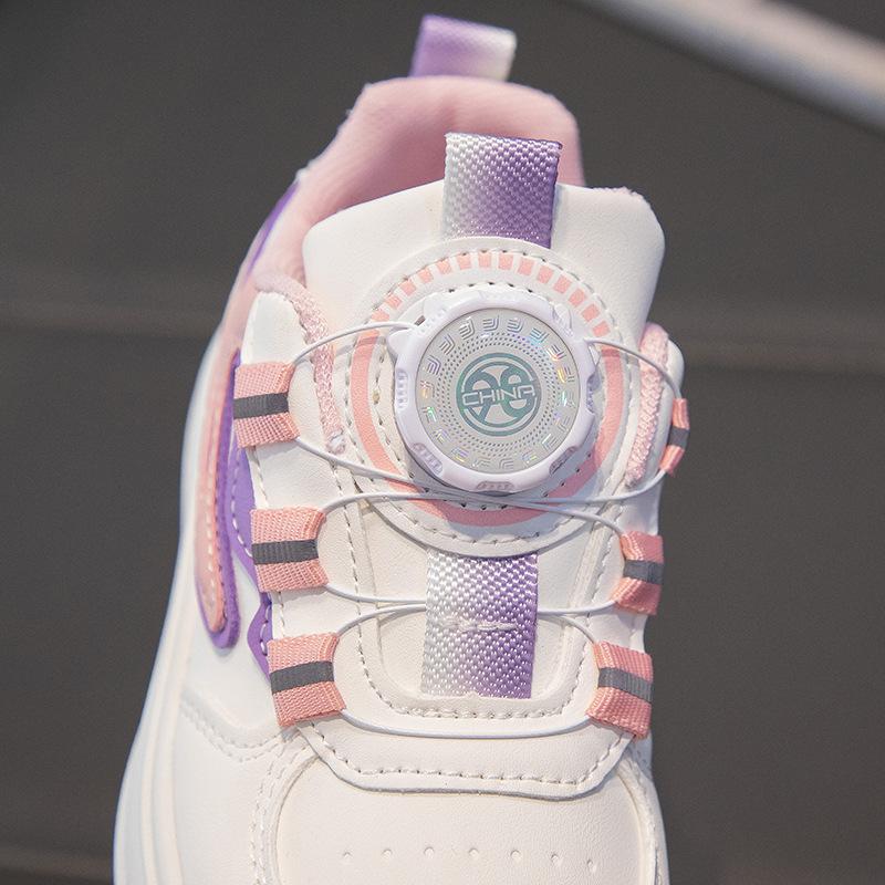 Atmungsaktiver Sport-Sneaker für Kinder mit weicher Unterseite, neuer Freizeitschuh für Schüler mit rutschfester Sohle