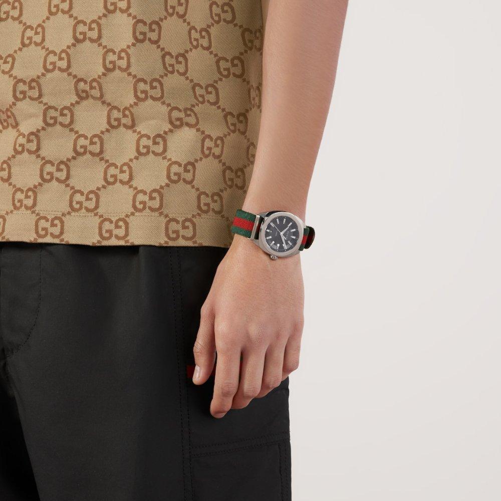 Gucci YA142305 GG2570 Black Canvas 41mm Men's Watch
