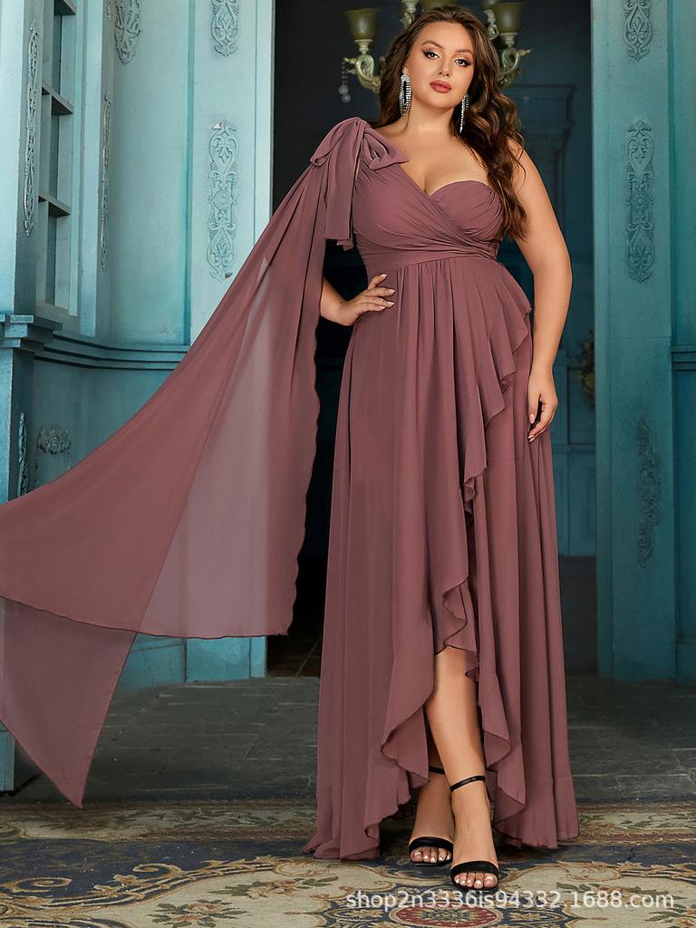 2024 Plus Size V-Neck Chiffon Bridesmaid Dress - Flowy Light Luxury Design.