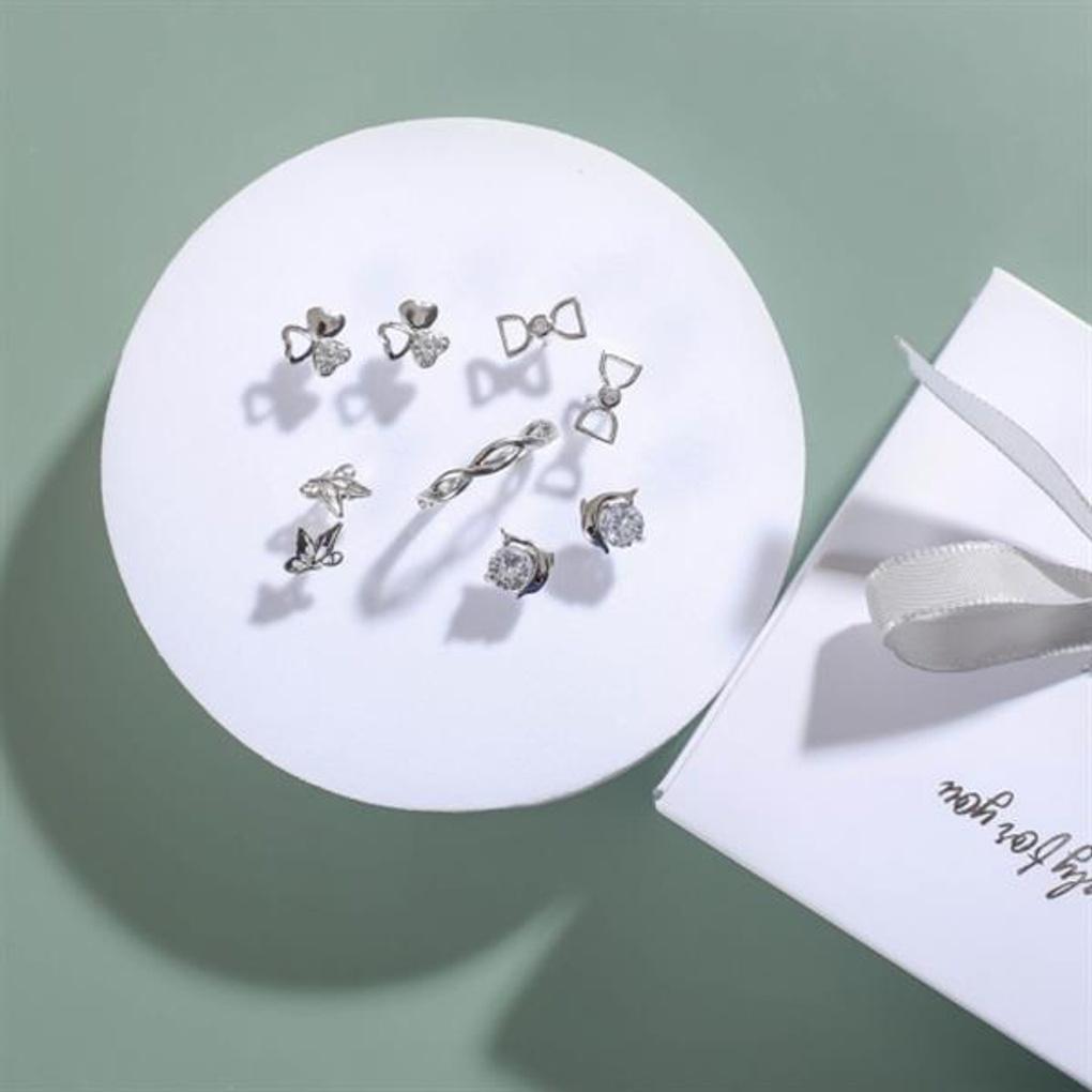 Bling For You Earrings 4-Piece + Ring Set Accessory Set