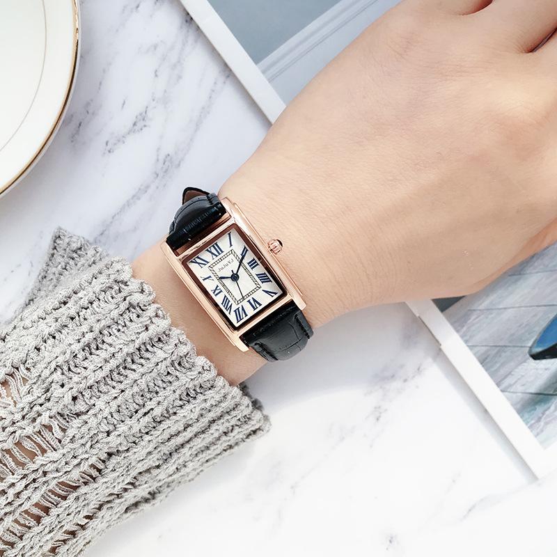 Retro Roman Numerals Quartz Women's Watch with Bamboo Link Leather Strap