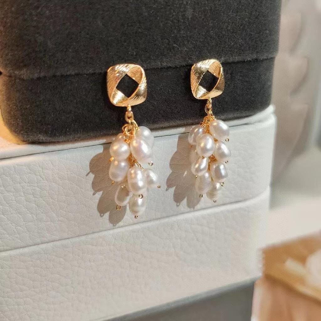 S925 Silver Needle Natural Freshwater Pearl Wheat Spike Earrings Women s French Design Sense Tassel Wheat Spike Temperament Long Earrings 2026