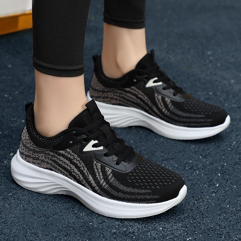 Women's shoes, sports shoes Spring and Autumn 2025 new breathable soft-soled running shoes, women's lightweight mesh lightweight casual shoes