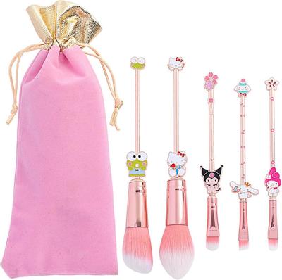 Sött sminkborstset och ögonborstset med fiber En bra present Populärt Sailor Moon Bärbart sminkborstset med anime anime 8-delade borststrån.