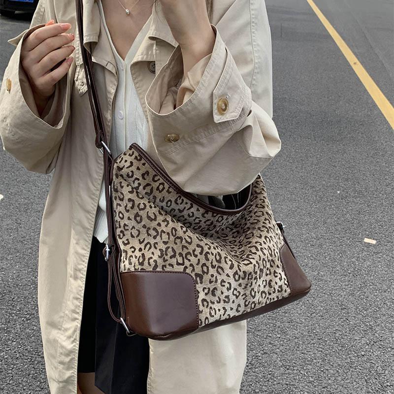 Vintage Leopard Tote Bag For Women Luxury Design Large Capacity Crossbody Bags Casual Fashion Splicing Backpacks