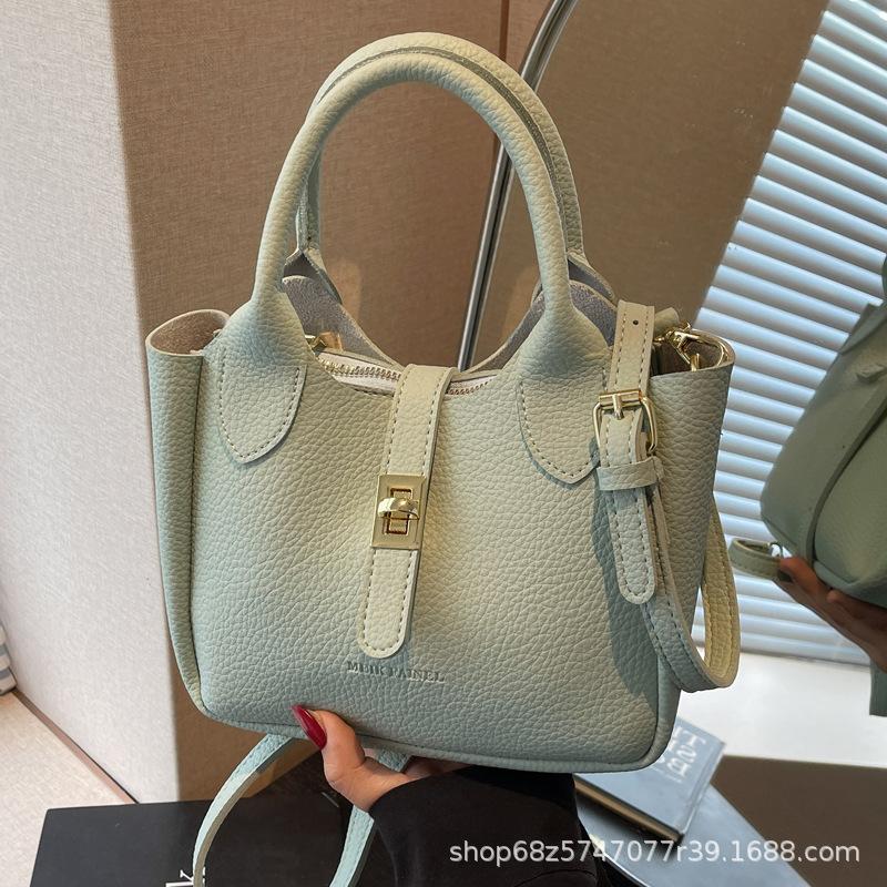 Korean version ins portable small bag women's 2025 new casual fashion bucket bag women's work shoulder messenger bag