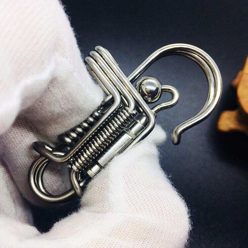 Stainless Steel Handicraft Key Ring Hanging Keychain Waist Buckle Matte Bead Car Keyring Men American Mechanical Style Trinket