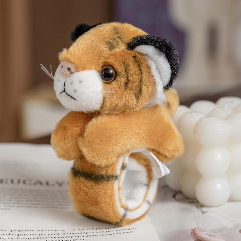 

Плюшевая игрушка-браслет из серии «Зоопарк»: Леопард, Тигр и Енот Слэп-браслеты 20cm [0.05kg]