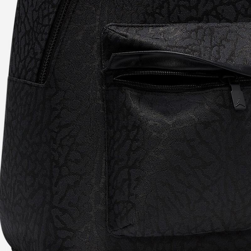 Nike Unisex Adjustable Strap Backpack