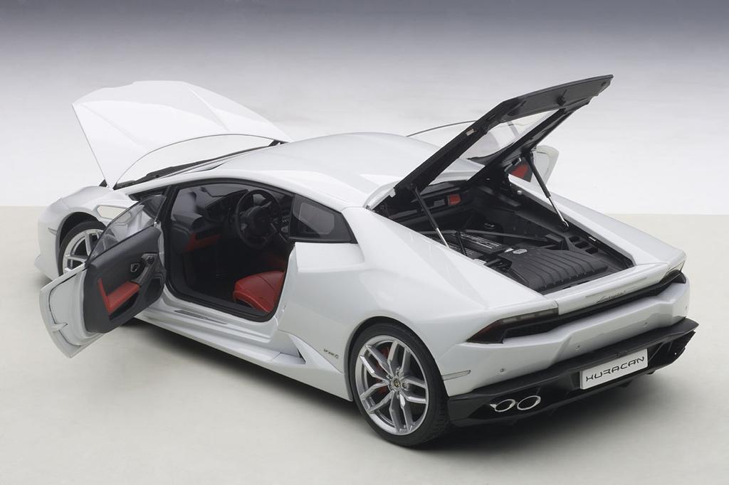 AUTOart Scale Lamborghini Huracan Metallic White Finished Product 1/18 LP610-4