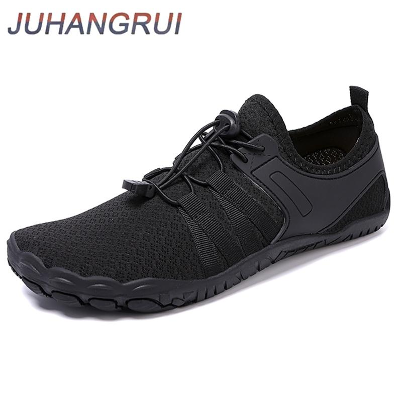 Outdoor Men's and Women's Wading Swimming Shoes Breathable Mesh Couple Barefoot Beach Shoes Indoor Yoga Fitness Hiking Sneakers