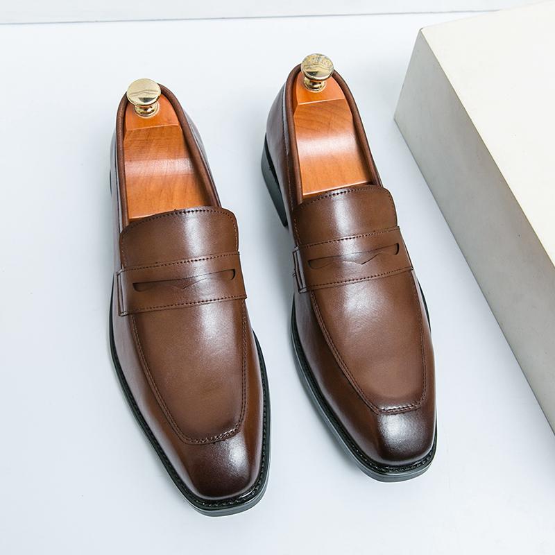 Designer Style Pointed Dress Shoes for Men Brand New Business Casual Slip On Leather Shoes British Style Men Wedding Party Shoes