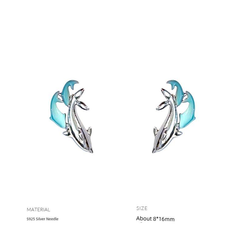 

Xiaoxian Серьги-пусеты из чистого серебра 925 пробы в виде китов, серьги с серебряной иглой, женские серьги, новинка, простые, темпераментные и персонализированные нишевые серьги A pair