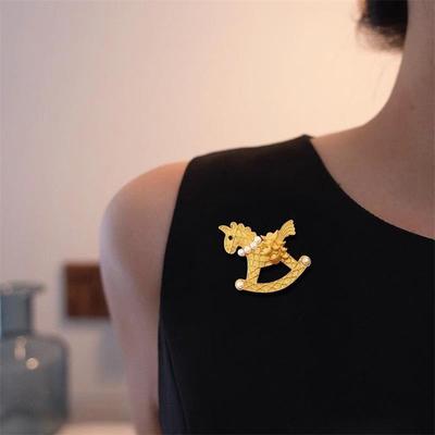 Cute Zodiac Horse Pony Pearl Brooch Animal Pin Brooches Minimalist Badge Fashion Clothing Suit Corsage Jewelry Accessories Gift
