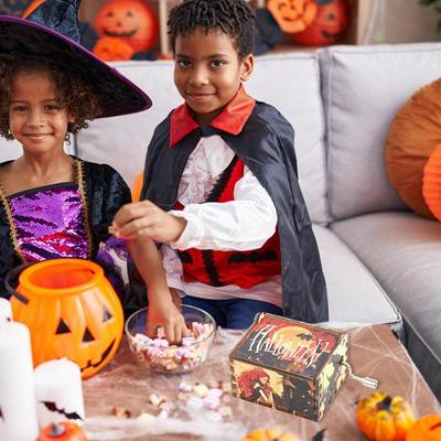 Halloweenowa pozytywka Grawerowana drewniana pozytywka Ręcznie nakręcana pozytywka Halloweenowa melodia Pozytywka Wykwintna dekoracja domu na Halloween