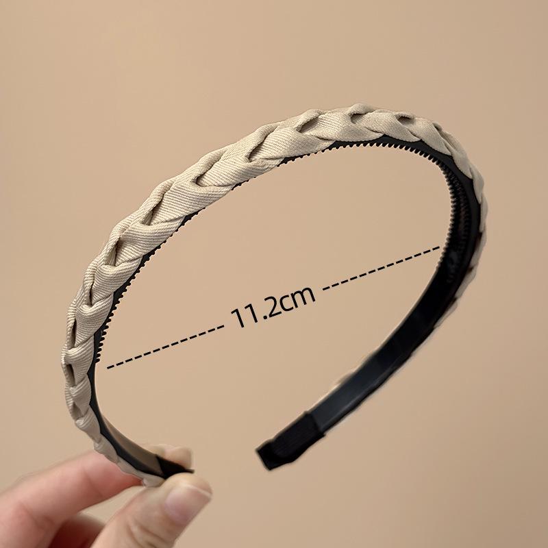 High-End Non-Slip Twisted Hair Headband for Women – Perfect for Washing Face, 2025