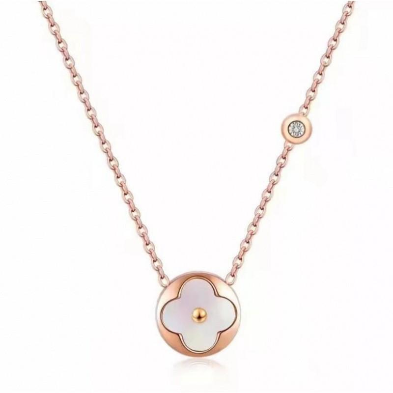 Popular Maple Leaf-shaped Presbyterian Series Necklace Versatile High-end Pendant