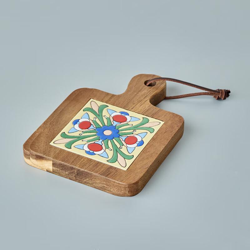 Japanese Style Acacia Wood Floral Tile Heat-Resistant Placemat